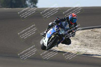 media/Nov-02-2025-Lets Ride (Sun) [[f7a3caa734]]/B Group/1220pm (Turn 2 Outside)/